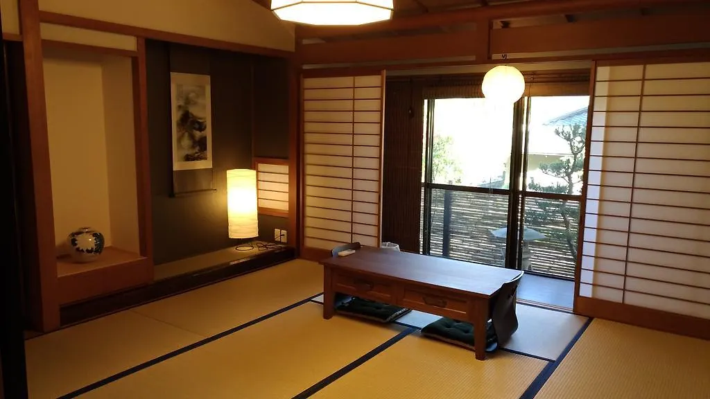 Hotel Kinkaku Kjóto 2*,  Japonsko