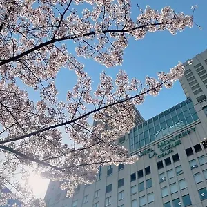 Monterey La Soeur 4*, Osaka Japan