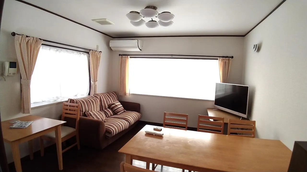 Hotel Kinkaku Kyōto 2*,  Giappone