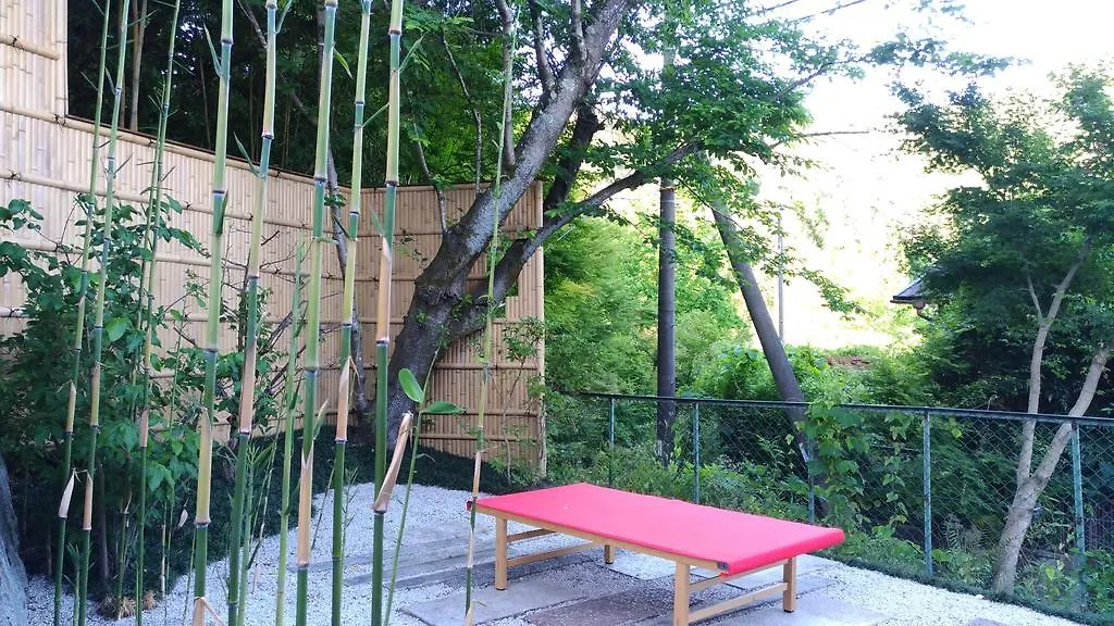 Kinkaku Hotel Kyoto 2*,